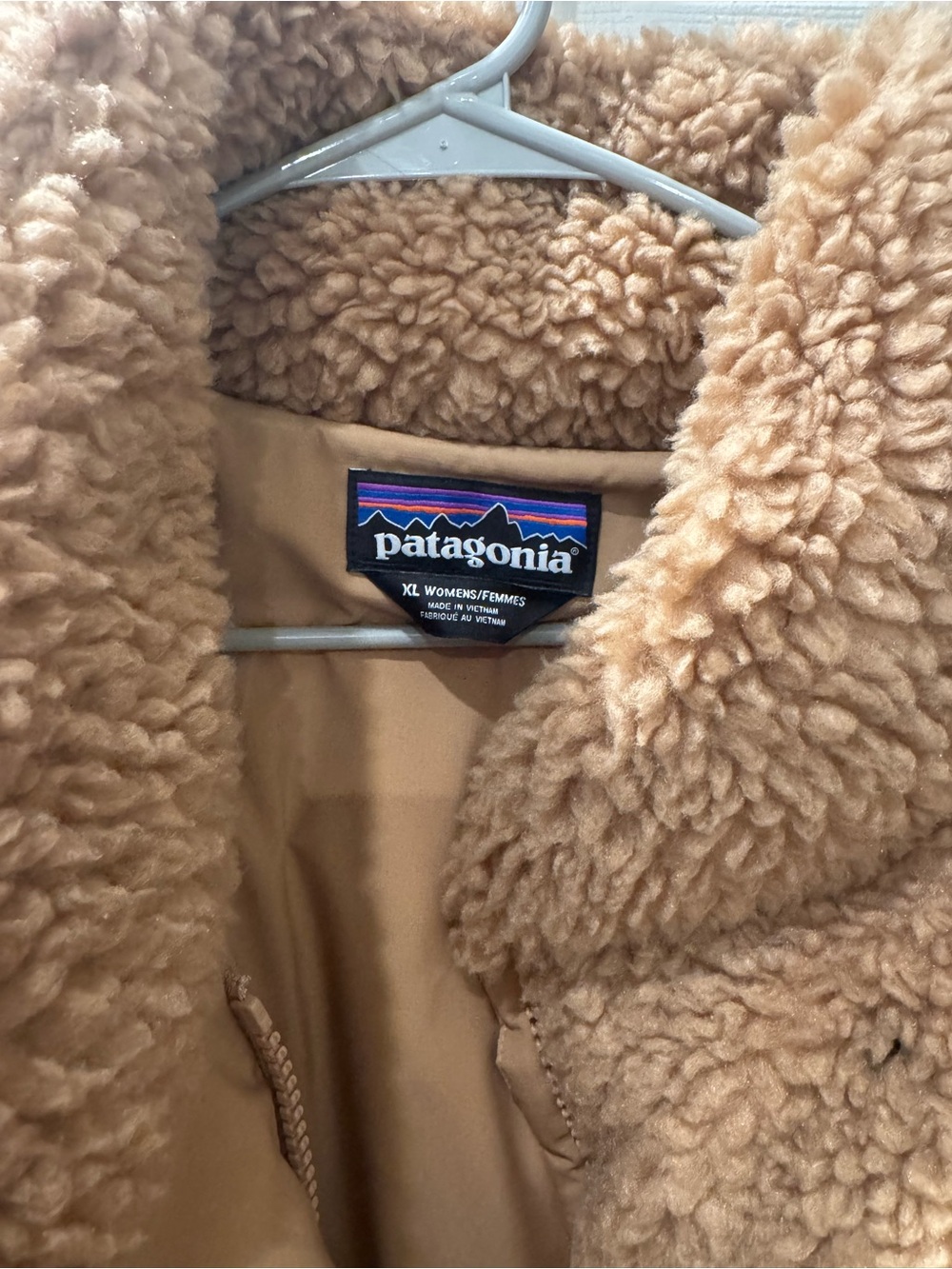 Patagonia Women's Teddy Fleece Jacket in Camel - Picture 4 of 4